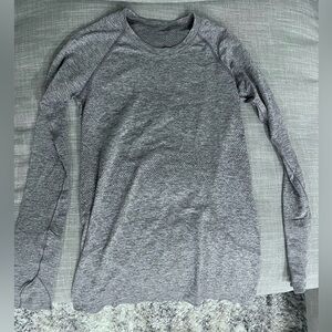 Lululemon Swiftly Tech Long Sleeve, size 8, EUC
